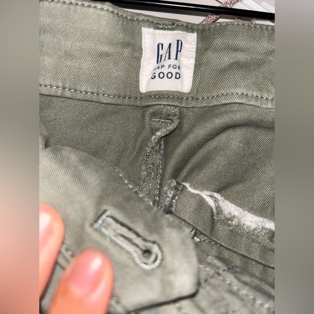 Gap - Picture 2 of 4